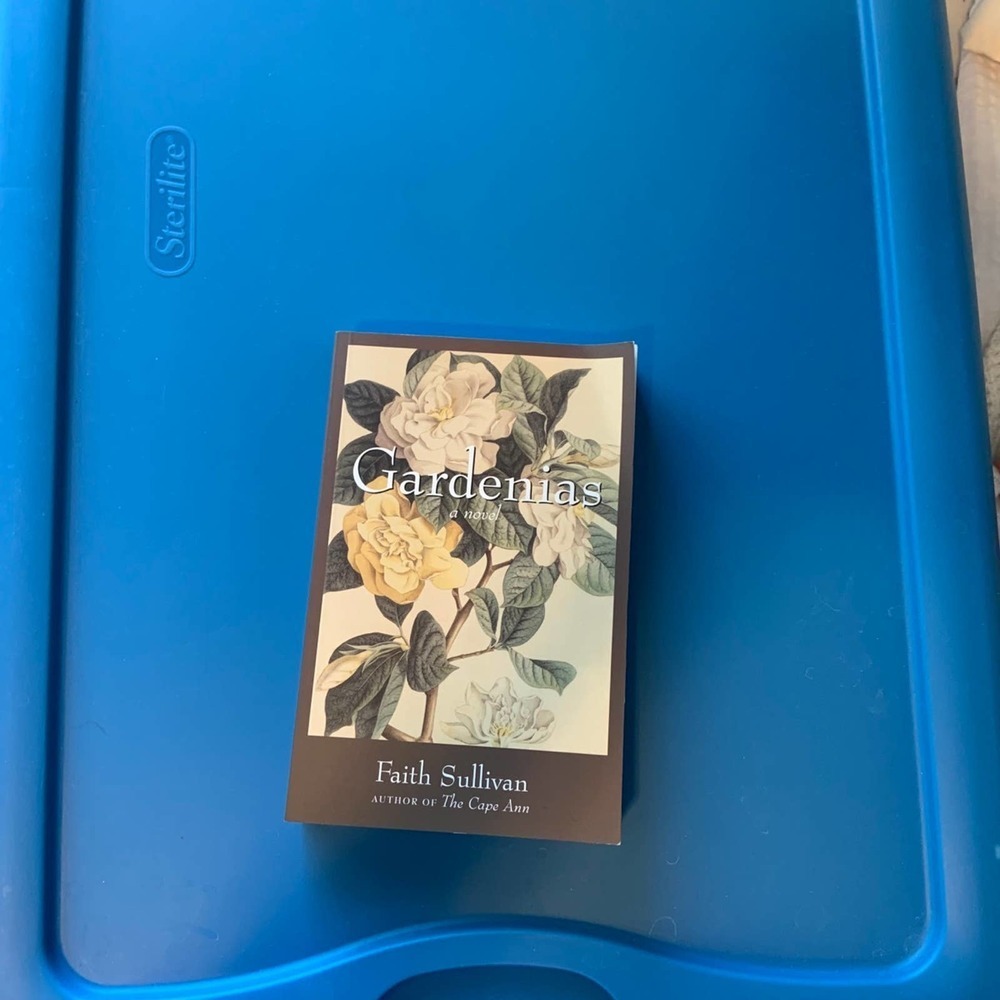 Gardenias Paperback Book